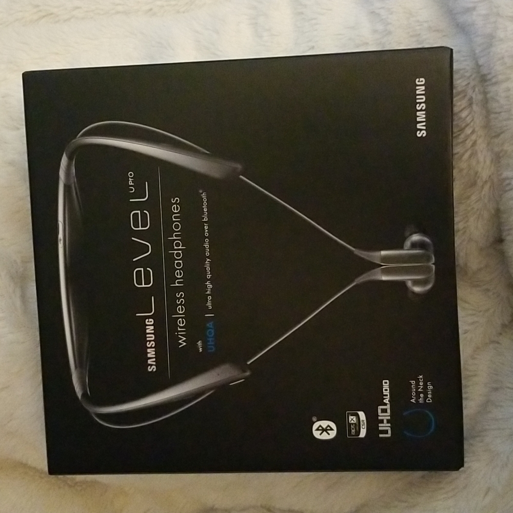 Samsung Level U Pro wireless earphones
